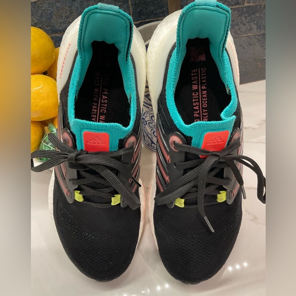 Adidas Women’s Ultraboost 22 Running Shoe in Black/Turbo/Mint Rush - Picture 9 of 15